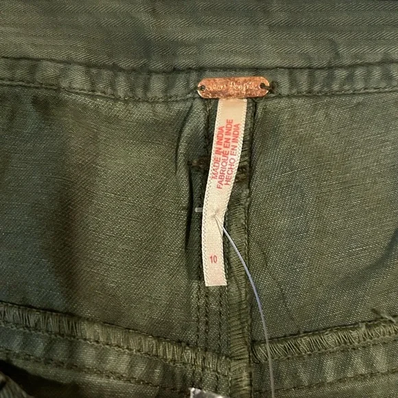 FREE PEOPLE Nora Mini Trouser Shorts Women’s Size 10. Army Green. NWTS - Picture 7 of 9